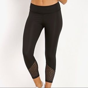 Beyond Yoga Perfect Angels Capri Leggings